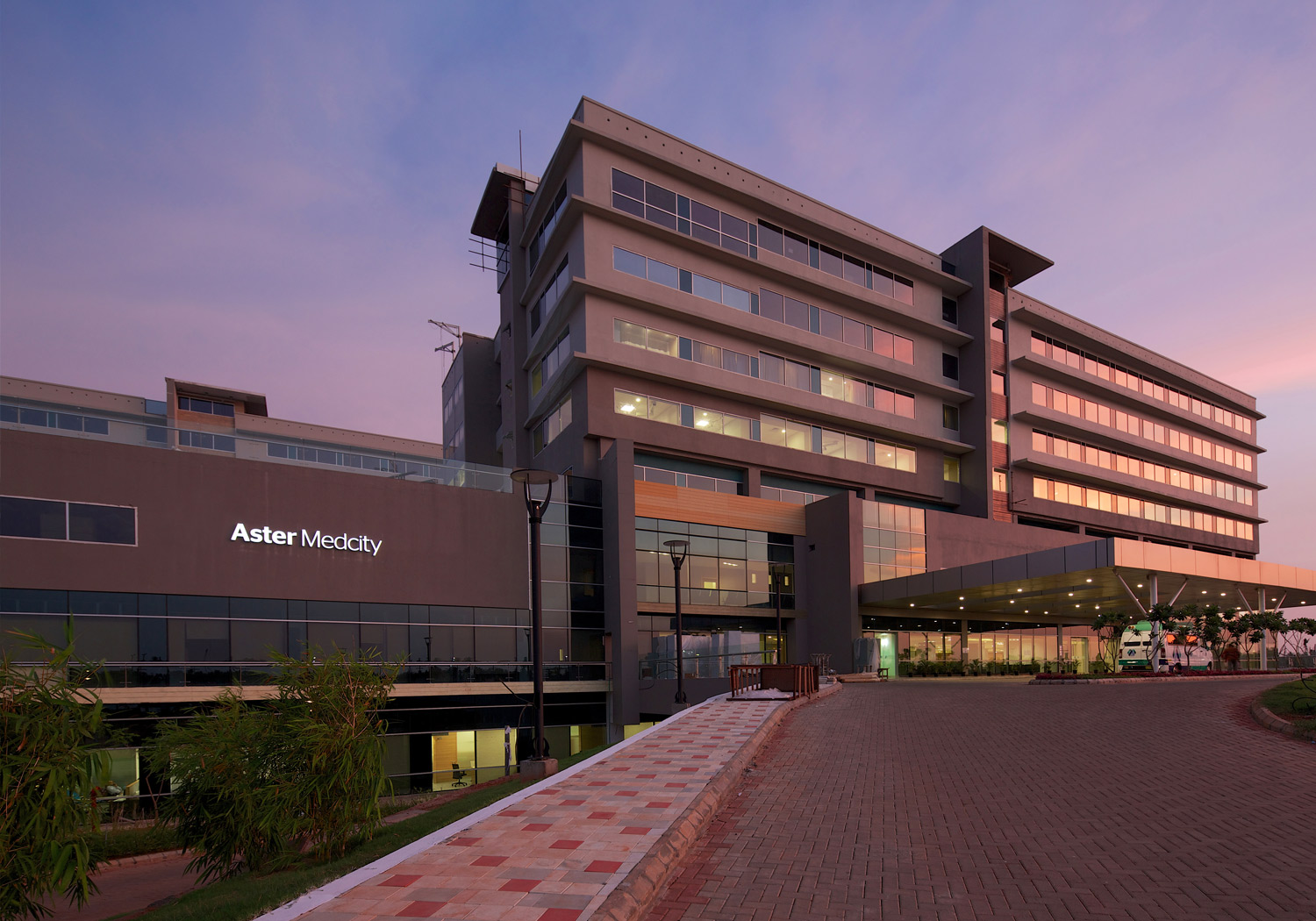 Aster-medcity-1500.jpg Aster-medcity-1500.jpg