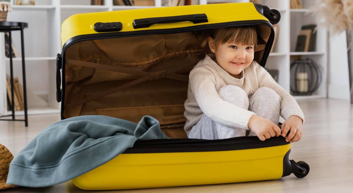 travelling with a child ? all you need to know