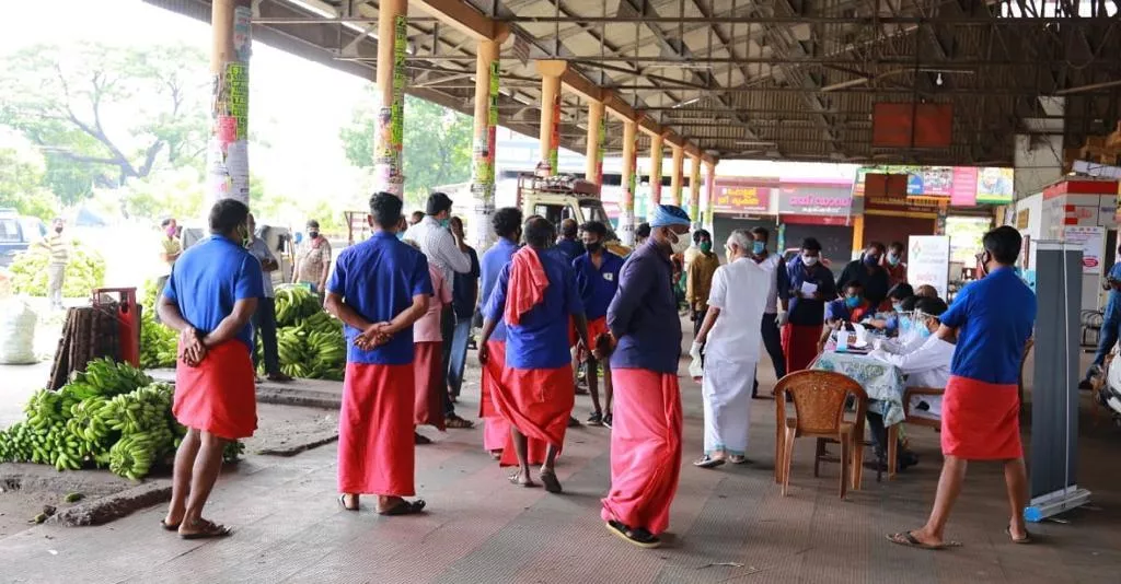 aster-volunters-shakthanthamburan-stand-2.jpeg