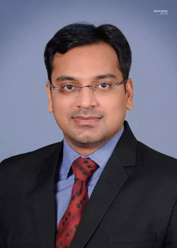 Dr.Manoj_.jpg Plastic, Cosmetic, Microvascular, and Reconstructive surgery